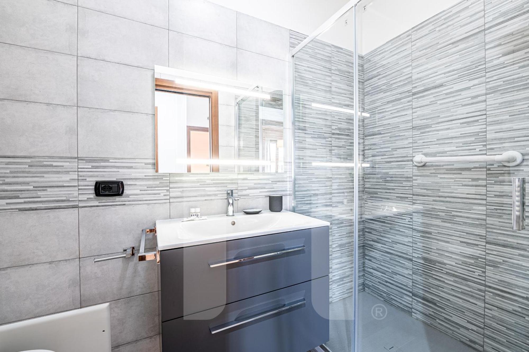 Homiday - Pisa - Elegant Apartment- 3 Camere 2 Bagni Exteriör bild